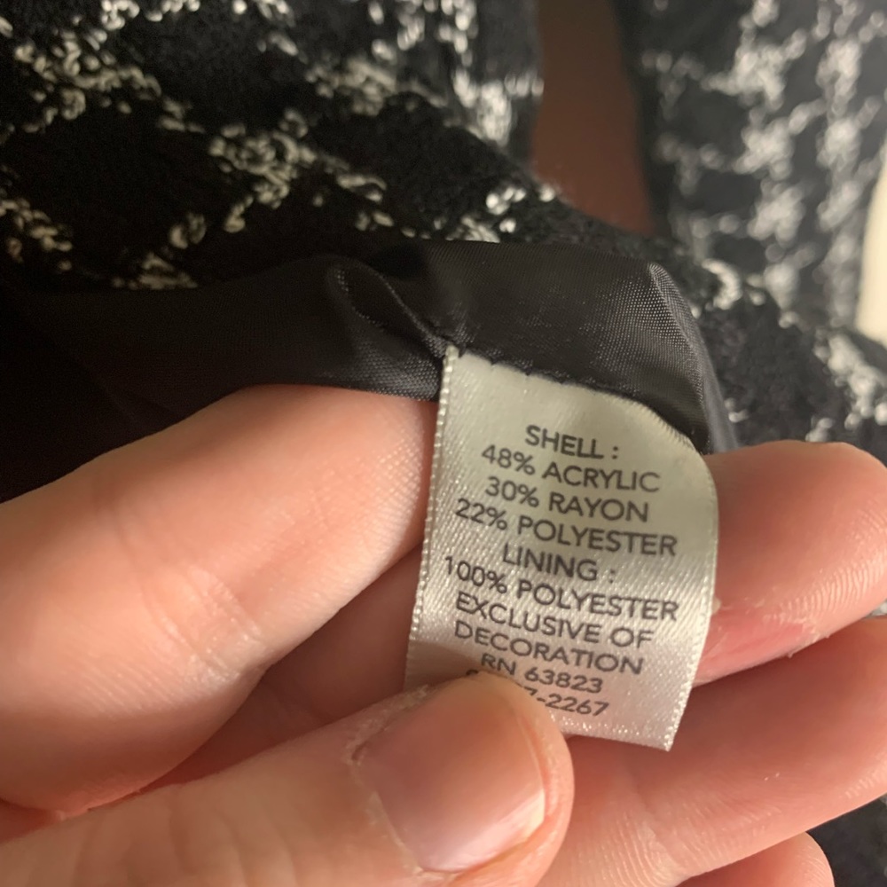 Christopher & Banks Blazer - Picture 4 of 5